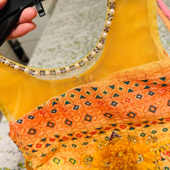 Toddler girl 3 year Dre’ss party dress yellow - Picture 6 of 6